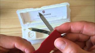 Victorinox Tomo  Review [upl. by Manup920]