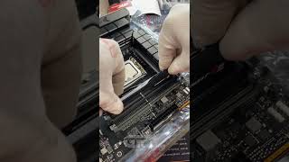 تركيب تجميعة i513600K مع كرت شاشة من Gigabyte Gaming RTX 4060ti 8gb [upl. by Htennaj38]