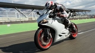 MOTORRADTestride NEW Ducati 899 Panigale [upl. by Sillert]