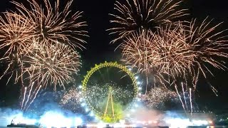 London welcomes 2024 with biggest ever fireworks display  AFP [upl. by Jagir]