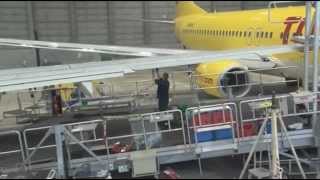 Flugzeugwartung im hochmodernen TUIflyDock  Hannover Airport TV [upl. by Danica]