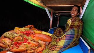 Mancing dan bermalam di perahu dapat banyak udang dan kepiting sampai capek langsung masak di sungai [upl. by Jaimie280]