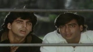 Bade Miyan Chote Miyan  Title Track  Bade To Bade Miyan Chote Miyan Subhanallah [upl. by Lebanna325]