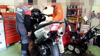 2010 YAMAHA TMAX engine start racing sound 2 [upl. by Arait]