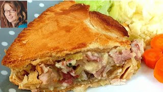 Chicken or Turkey Mushroom Bacon amp Leek Pie  Quick and Easy Pie Full Flavour Filling [upl. by Fritts543]