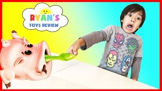 Piggin Boogers Family Fun Games for Kids Yucky Boogers Slime Egg Surprise Toys Cry Baby Sour Candy [upl. by Anaiad195]