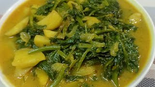 নতুন আলু দিয়ে পালংশাকের ঝোল রান্নার রেসিপি  Aloo Diye palong Shak recipe  Palak shak recipe [upl. by Kreit480]