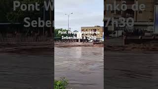 Inondation  Route coupée au niveau du pont de Sebenikoro [upl. by Nauqet]