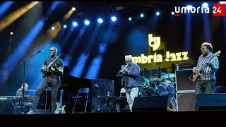 Umbria Jazz 2023 Herbie Hancock allArena apre il concerto con «Ouverture» [upl. by Traver]