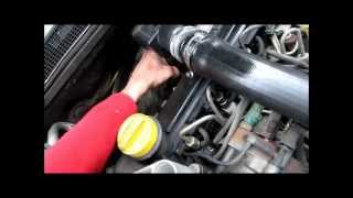 TUTO 23 nettoyage vanne EGR moteur Renault 15 DCI method to clean EGR valve [upl. by Cairistiona]