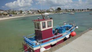 Face à Roscoff en Bretagne lîle de Batz un îlot paradisiaque • FRANCE 24 [upl. by Huda]