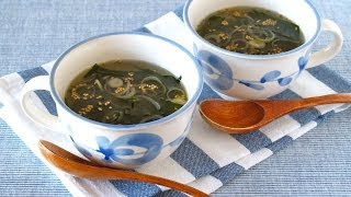 How to Make Fresh Wakame Seaweed Soup Recipe 生わかめスープの作り方 レシピ [upl. by Acirt]