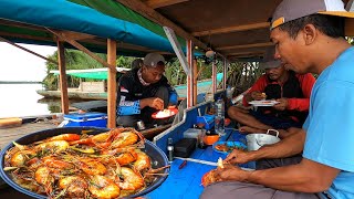 Mukbang udang sambal kuch kuch hota hai setelah mancing di sungai [upl. by Aihsemat963]