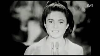 Gigliola Cinquetti  Non ho letà Sanremo 1964 [upl. by Cassell129]