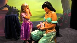 Princesse Maëlie rencontre les princesses de Disney Part1 [upl. by Anilatsyrc653]