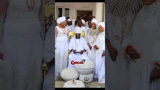 Rare Video Ooni of Ife Poses with Beautiful Wives [upl. by Woodruff]