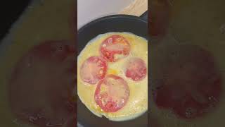 omlet z pomidorami food  omelette and tomatoes [upl. by Cynar]