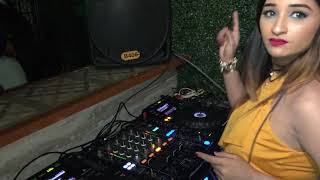 Dj Piyu Playing Live Dum Maro Dum At Backstage Club  Pune  Bollywood Retro Songs [upl. by Ahseket]