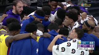 Warriors and Kings Players Huddle Together after Patrick McCaw Injury  Warriors vs Kings [upl. by Clementas]