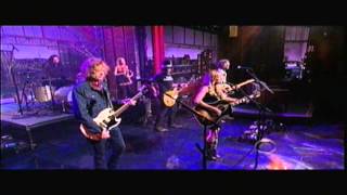 Sheryl Crow  Easy  Letterman 9102013 [upl. by Kellyann]