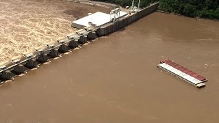 Barges hit Oklahoma dam on Arkansas River [upl. by Marlene]