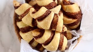 CORNETTI ALLA NUTELLA in 5 MINUTI Ricetta facile 3 ingredienti [upl. by Adian198]