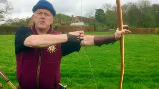 How to shoot a heavy English longbow warbow [upl. by Shay]