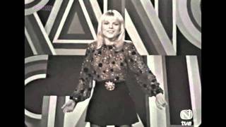 France Gall  Poupée de cire poupée de son TVE 1971 restaurée [upl. by Tillio]