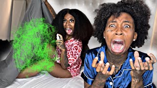 SPRAYING FART SPRAY 💩 UNDER THE COVERS PRANK On GIRLFRIEND 😱  SHE GOT MAD [upl. by Johm886]