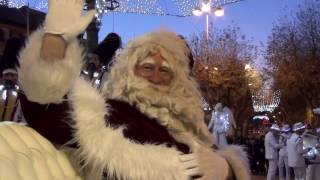 La parade du Père Noël à Aubagne cest magique [upl. by Yenar336]