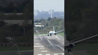 INSANE 737 Crosswind Landing shorts [upl. by Daukas604]