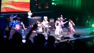 LMFAO  Party Rock Anthem  Every Day Im Shuffling  Live  HD [upl. by Areemas191]