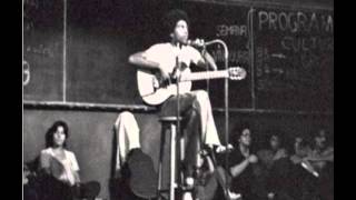 Gilberto Gil ao vivo na USP em maio de 1973 no auge da ditadura com torturas e assassinatos [upl. by Nosahc]