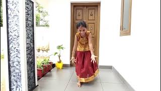 Chirithooki Kaliyadi Vava Kanna Dance Sree Krishna Devotional Songs ചിരിതൂകി കളിയാടി വാവാ കണ്ണാ [upl. by Ahsenev917]