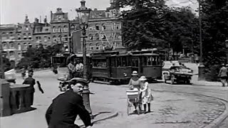 1920 Het verkeer in Amsterdam een verkeersfilm van de ANWB  oude filmbeelden [upl. by Rochkind203]