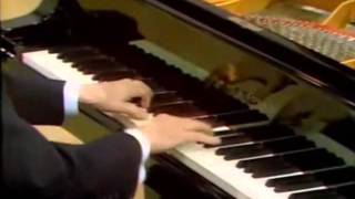 wilhelm kempff plays beethovens Moonlight sonata complete songwmv [upl. by Alieka865]