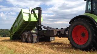 HM Hooklift loading a container during Harvest 2014 [upl. by Cully]