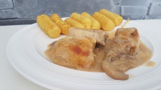 Schweinemedaillons mit Champignonrahmsoße Rezept [upl. by Eadrahs594]