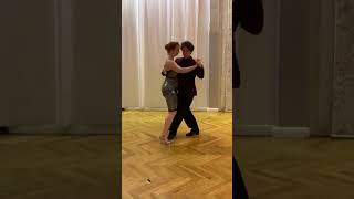 Universitangocom  Pablo amp Ludmila  Simple Tango Cadencia [upl. by Ayotac]