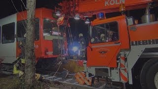 Tödlicher Verkehrsunfall mit Straßenbahn in Köln am 09032014 OTon Feuerwehr  Polizei [upl. by Ardnuas710]