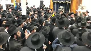 Maariv With Yom Tov Niggun In 770 After Rubashkin Relase [upl. by Neilla]