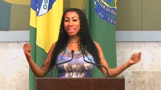 Inês Brasil assume a presidência do país [upl. by Ennyrb]