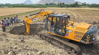 JCB JS205 Excavator Dig New Circular Well at Many Farmer’s together Own Expense [upl. by Nylavad]