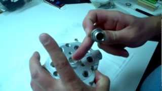 Repair the Mercedes Fuel Distributor  Installation and orientation of the plunger [upl. by Nazus]