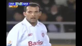 Iarley vs Barcelona Mundial de Clubes 2006 [upl. by Ntisuj]