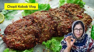 Aj Hum Ny Bana Ay Beef Chapli Kabab 😋👌🏻 My Favorite Chapli Kabab  Vlog Vibes [upl. by Ngo]