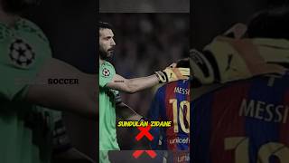 Ketika Buffon memegang kepala pemain [upl. by Woothen]