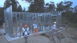 Una vivienda en 30 días con steel framing [upl. by Annaek852]