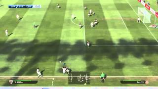 Intel HD Graphics 2000Pro Evolution Soccer 2015 [upl. by Tosch]