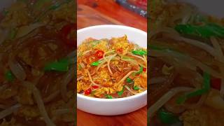 Learn how to make noodles with eggs asianfood food cooking [upl. by Kingston964]